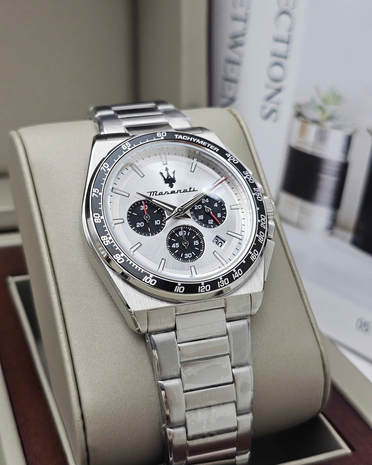 Maserati Velocità Chronograph Silver Dial Silver Steel Strap Watch for Men - R8873652006