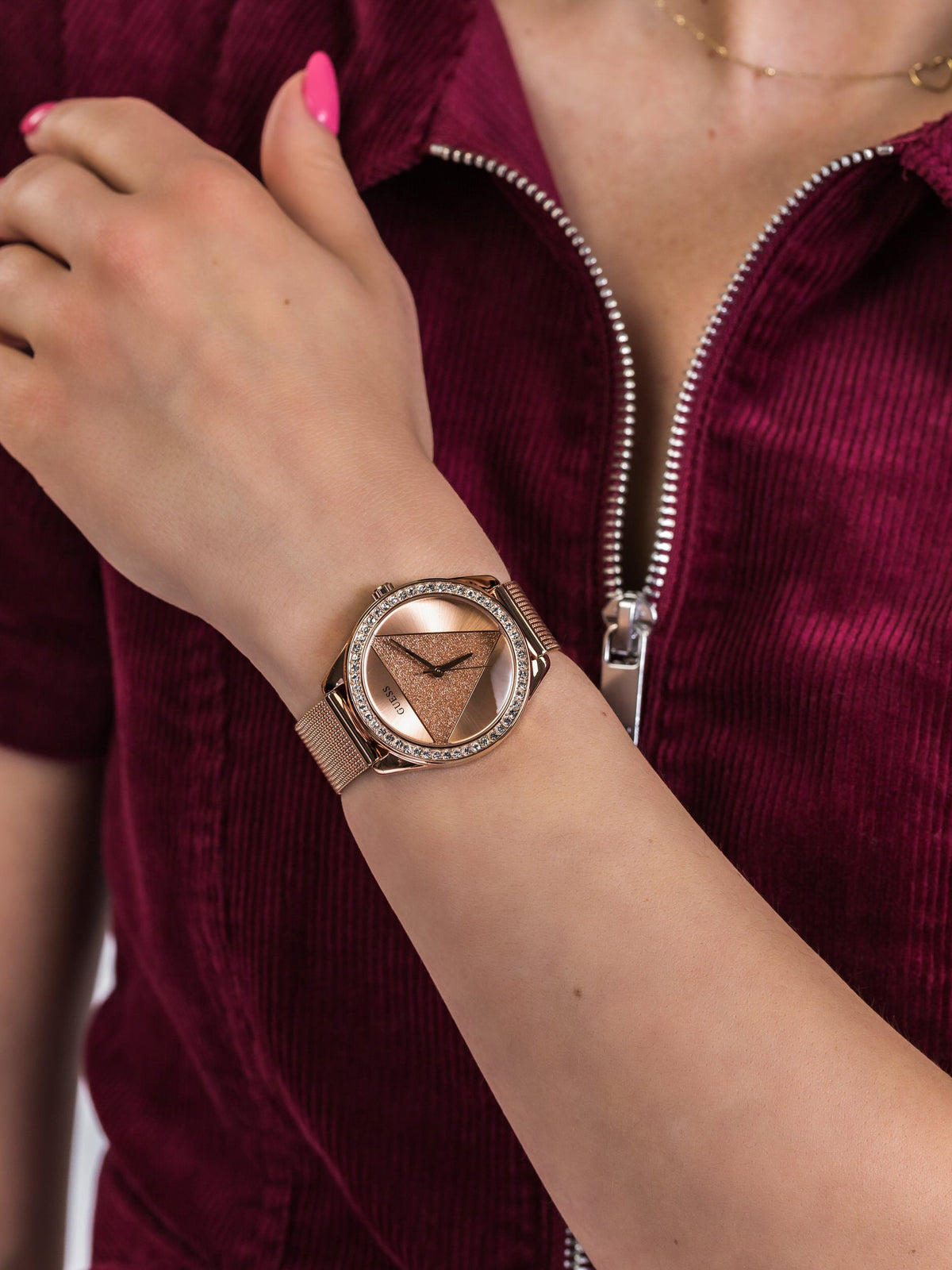 Guess Tri Glitz Quartz Diamonds Rose Gold Dial Rose Gold Mesh Bracelet Watch For Women - W1142L4